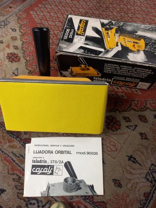 Lijadora Orbital en perfecto estado con lija