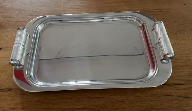 Vassoio in acciaio