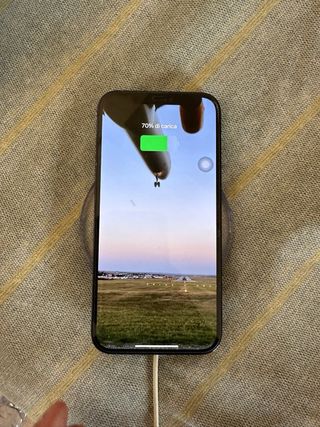 Base di ricarica wireless per telefono