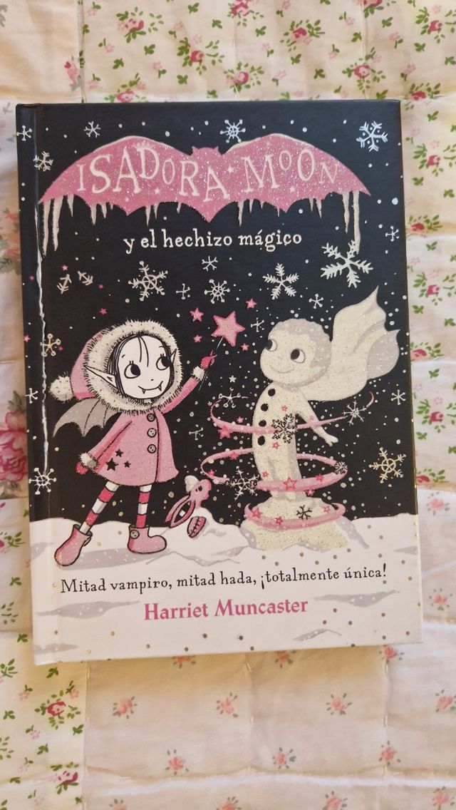 Libro lectura Isadora Moon