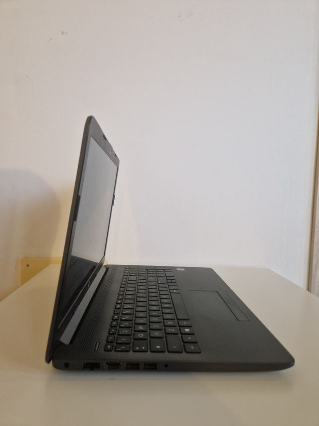 HP 250 G7 - I3-8130U