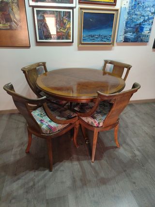 Mesa y sillas comedor 