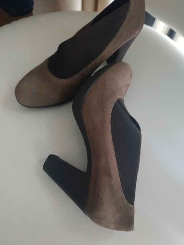  MARCA  NATALIA BLANCO SIN ESTRENAR talla 39