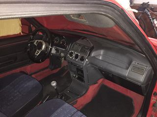 Peugeot 205GTI 