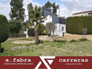 Chalet en venta en Vallirana