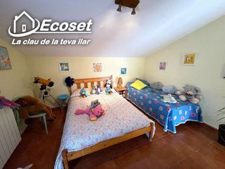 Chalet en venta en Vallirana