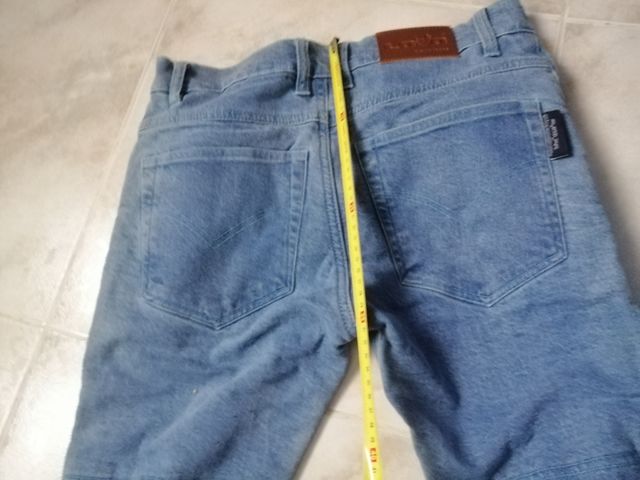 Pantalón vaquero moto