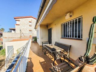 Chalet en venta en Sant Esteve Sesrovires