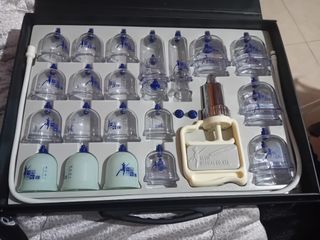 Juego de terapia de ventosas. 