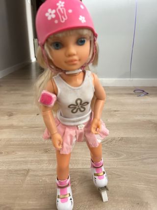 Muñeca nancy patinadora y joyero Disney y mas 