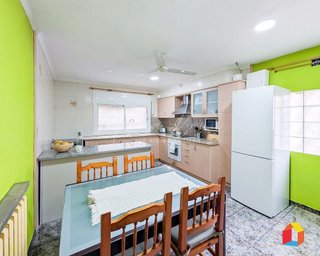 Casa adosada en venta en Tona