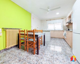 Casa adosada en venta en Tona