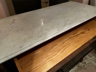 Comoda antigua marmol y madera maziza