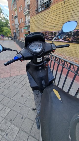 ALQUILER Kymco agility 125cc 2010