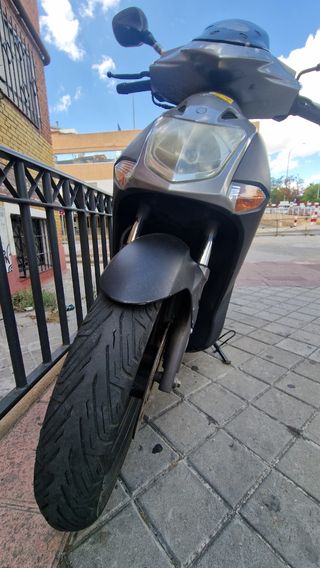 ALQUILER Kymco agility 125cc 2010