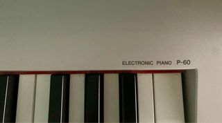 PIANO YAMAHA P60
