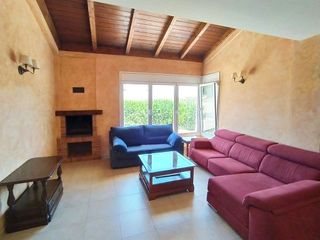 Chalet en venta en Binéfar