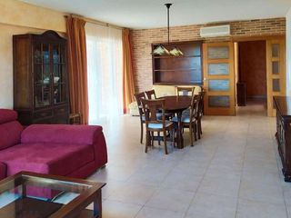 Chalet en venta en Binéfar