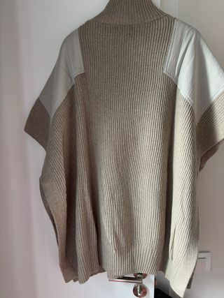 Poncho gris Massimo Dutti