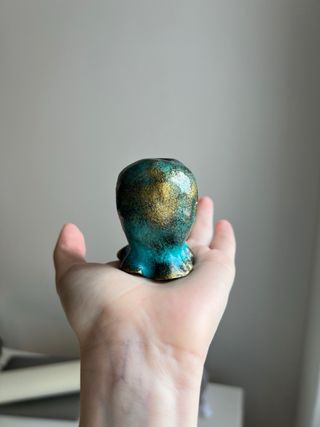 Pots for hanging tillandsias