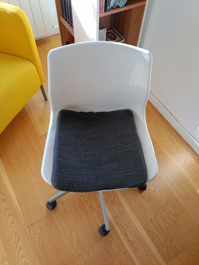 Silla oficina infantil