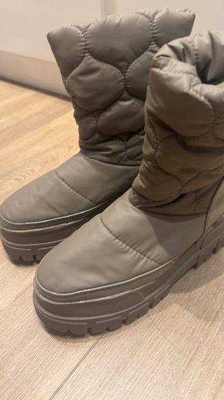 Botas de agua nuevas