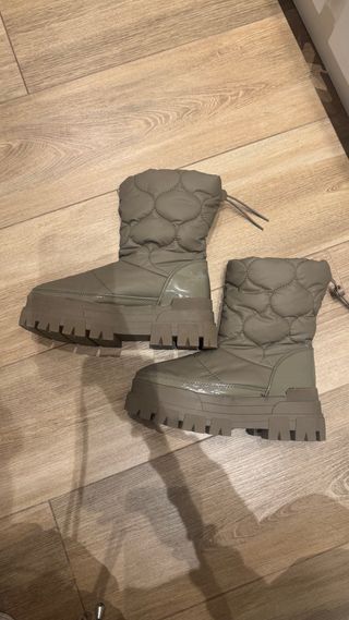 Botas de agua nuevas