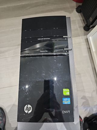 PC HP Envy H8. i7 16Gb Gráfica Geforce GTX 1650