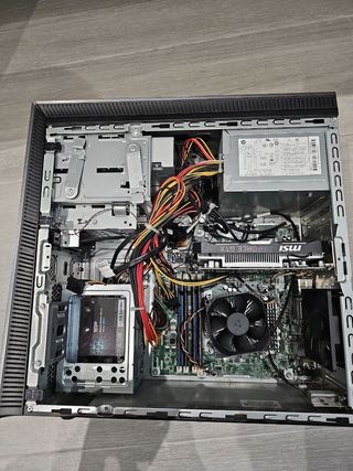 PC HP Envy H8. i7 16Gb Gráfica Geforce GTX 1650