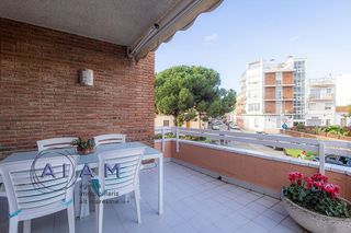 Casa adosada en venta en Centre en Pineda de Mar