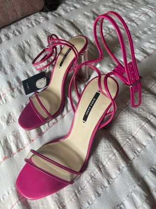 Sandalias Zara fucsias transparentes nuevas