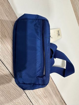 Se vende riñonera levis