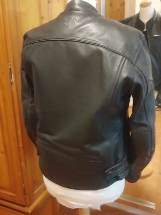 Chaqueta talla S cuero para moto