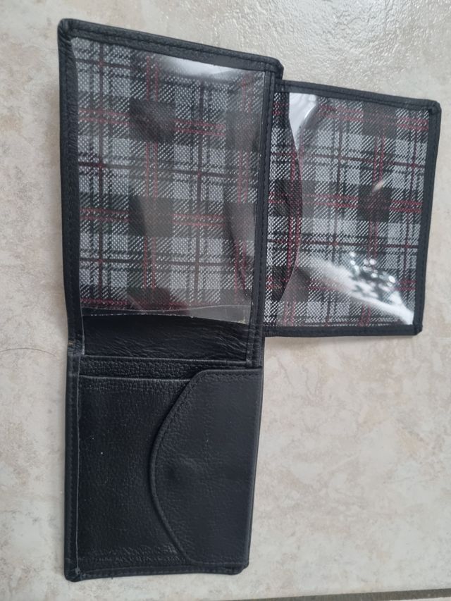 Portafoglio in vera pelle