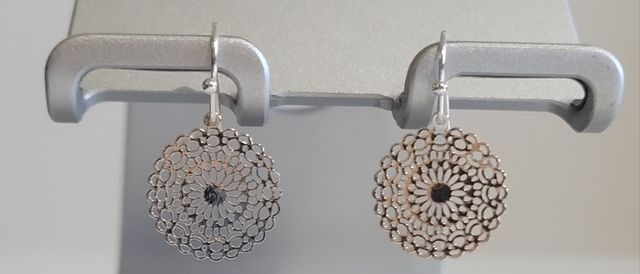 Orecchini in filigrana colore argento