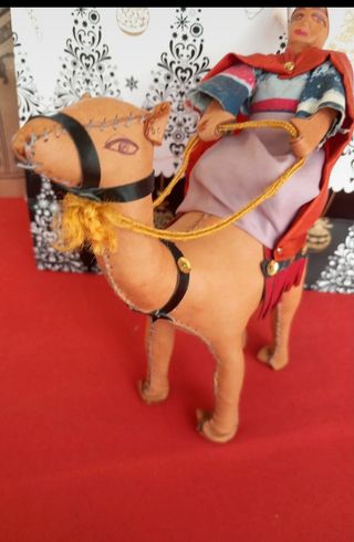 Muñeco Jinete dromedario cuero cosido vintage