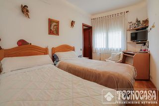 Casa adosada en venta en Riu en Santa Coloma de Gramanet
