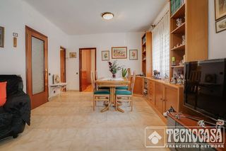 Casa adosada en venta en Riu en Santa Coloma de Gramanet