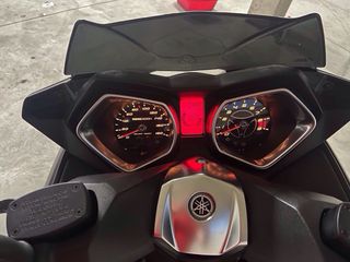 Yamaha Xmax 400
