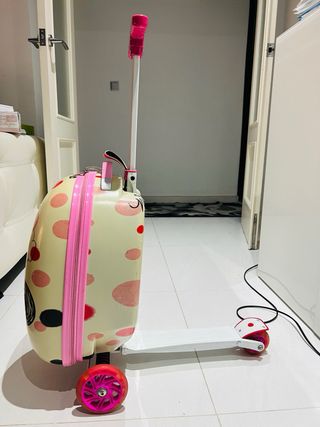 Patinete con maleta Minnie