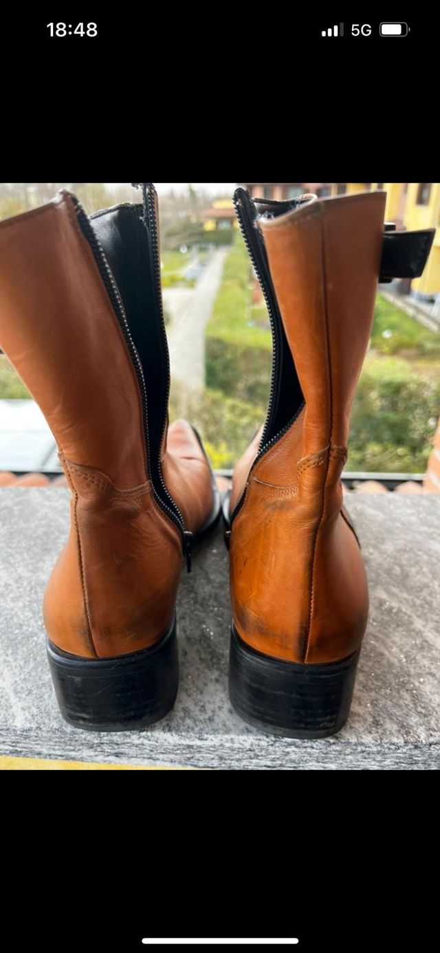 STIVALI ARTIGIANALI IN PELLE CON ZIP NUMERO 37