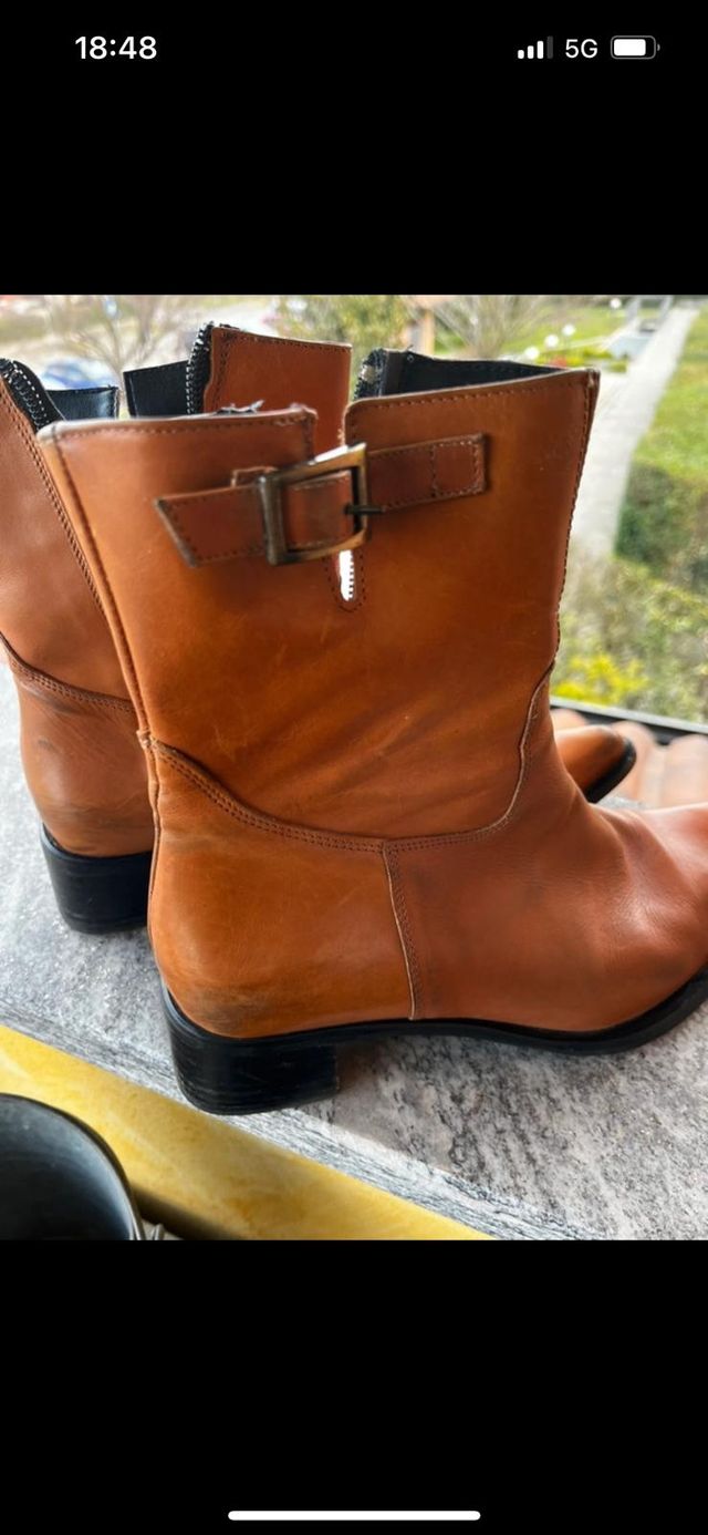 STIVALI ARTIGIANALI IN PELLE CON ZIP NUMERO 37