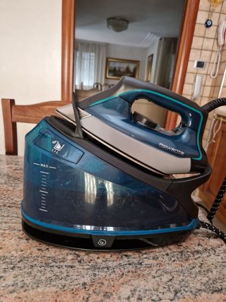 Ferro da stiro Rowenta DG7623
