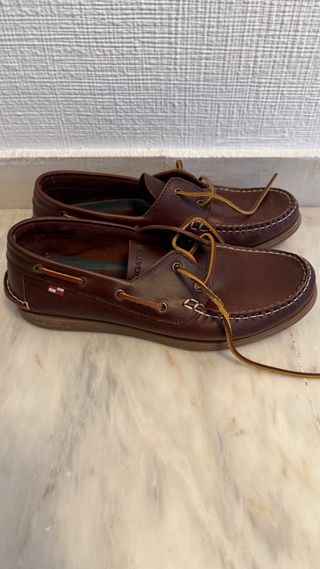 Mocasines de cuero Boating. Talla 43
