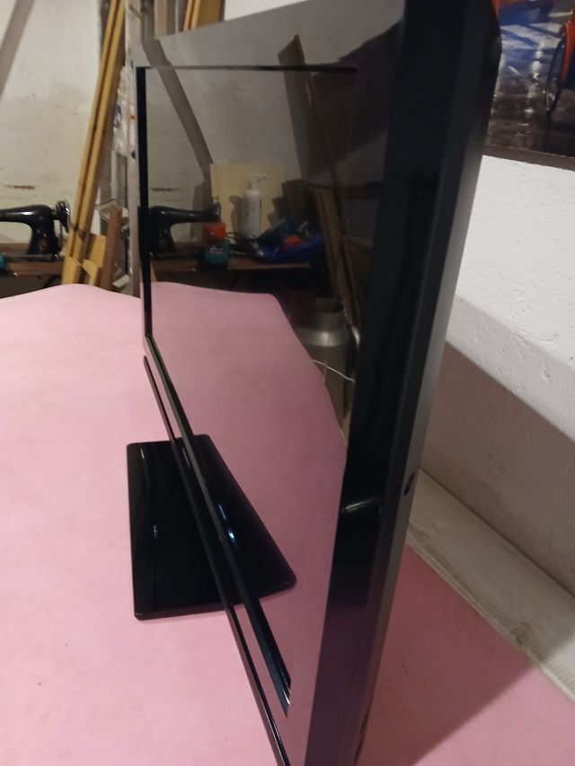 Televisión soni Bravía full HD 