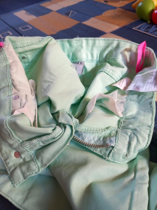 Pantalón elástico niña