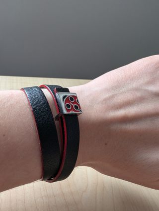 Pulsera de piel de Purificación García