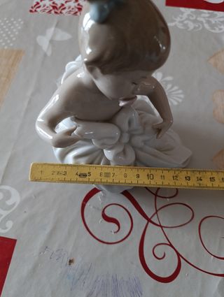 Bambina porcellana Nao