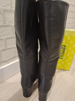 Botas altas de piel 37