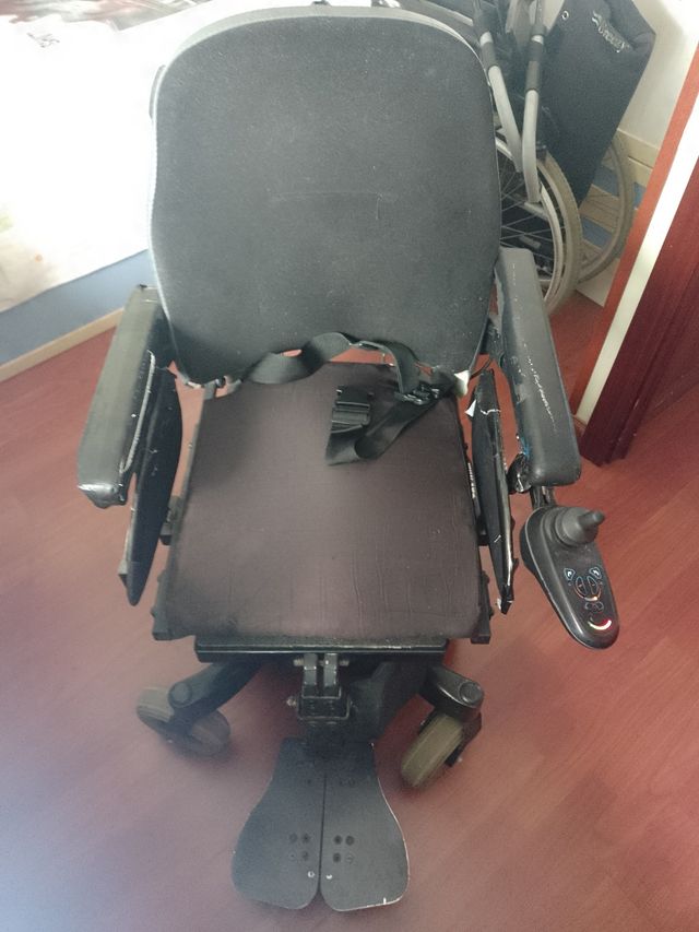 Silla de ruedas eléctrica